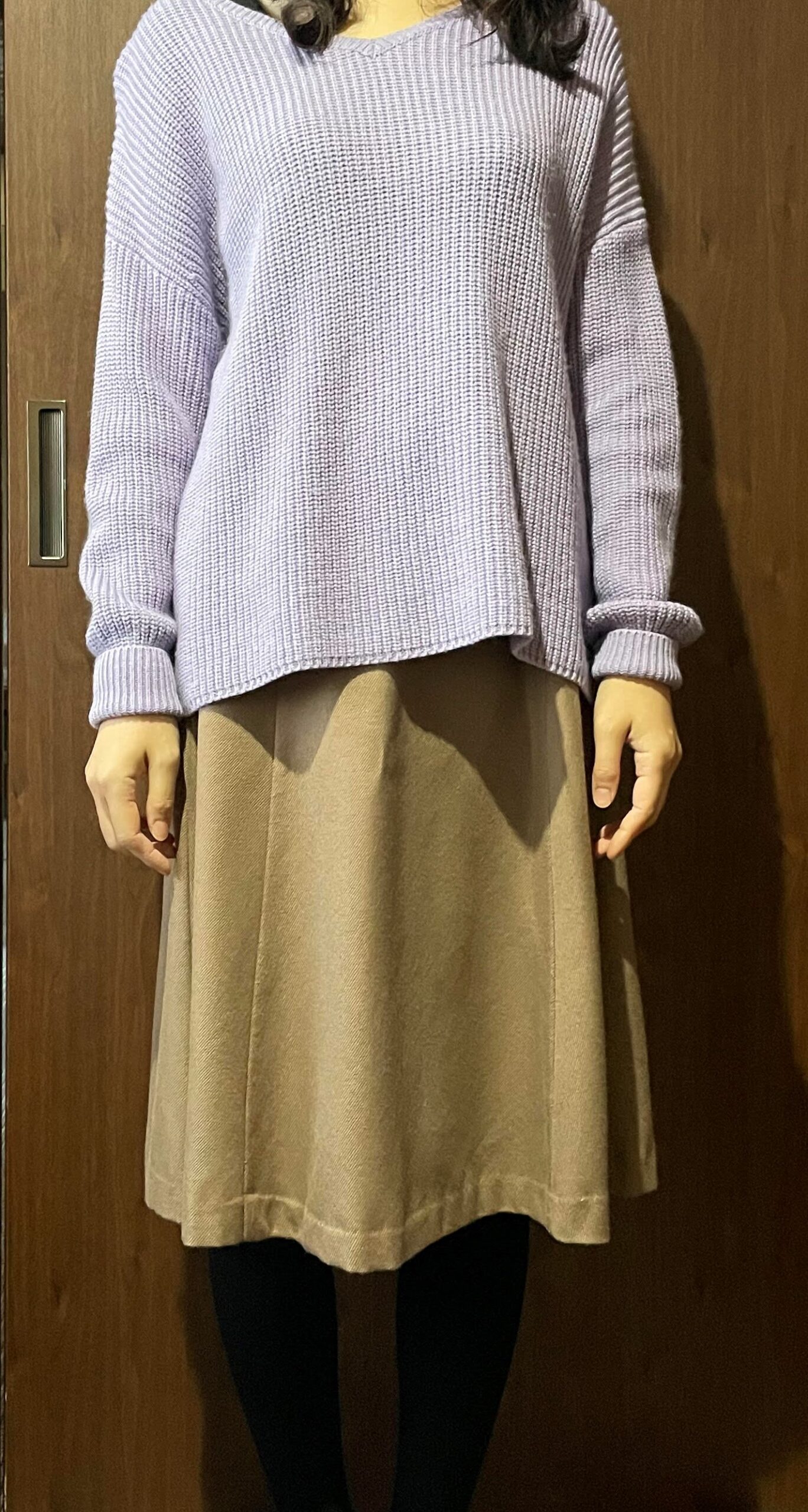 紫×ベージュスカート　アウト